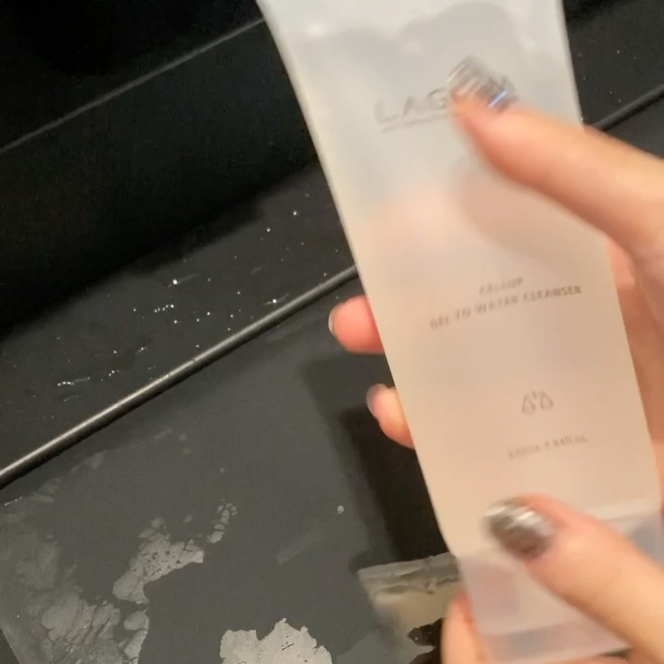 ラゴム ジェルトゥウォーター クレンザー(朝用洗顔)/LAGOM /その他洗顔料を使ったクチコミ（3枚目）