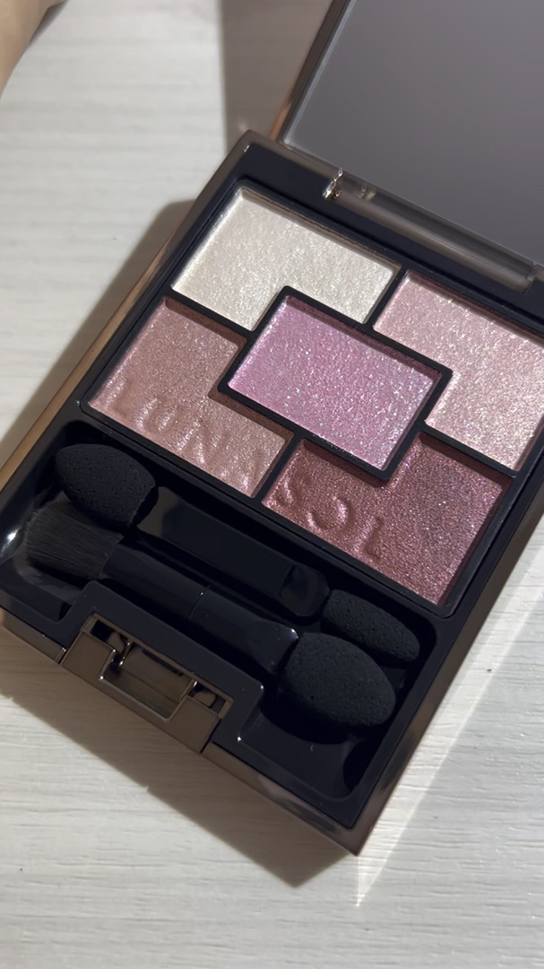 ジェミネイトアイズ N/LUNASOL/アイシャドウパレットの人気ショート動画