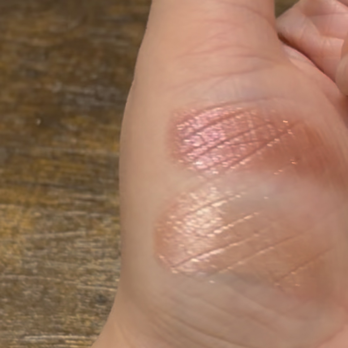 グロウクリームアイシャドウ/and us/ジェル・クリームアイシャドウの動画クチコミ2つ目