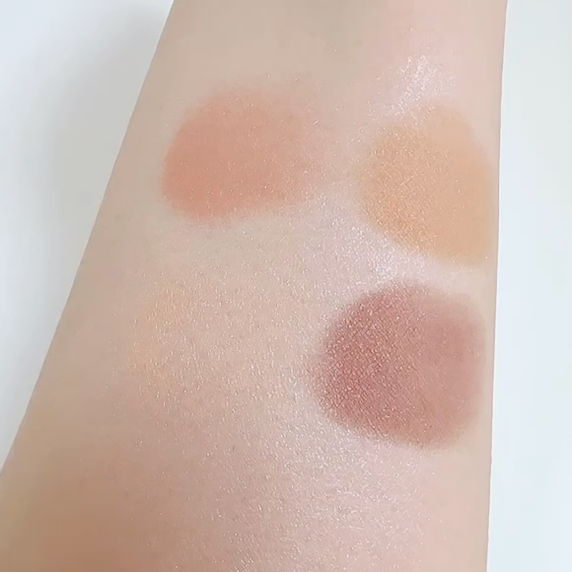 オンブルクルールクアドリ/クレ・ド・ポー ボーテ/アイシャドウパレットの動画クチコミ4つ目