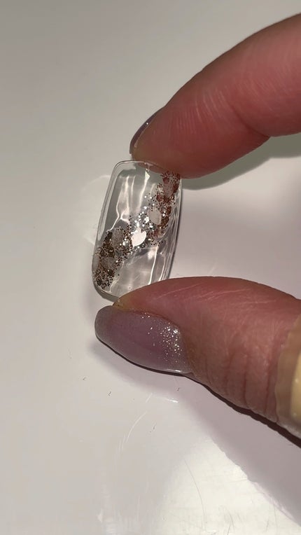 グリッター6個セット/DAISO/ネイルチップ・パーツの人気ショート動画