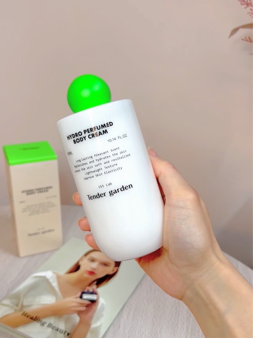 HYDRO PERFUMED BODY CREAM/Tender garden/ボディクリームの動画クチコミ5つ目