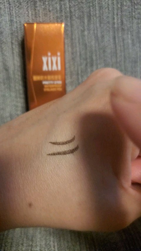 PRETTY EYES/xixi/リキッドアイライナーを使ったクチコミ（2枚目）