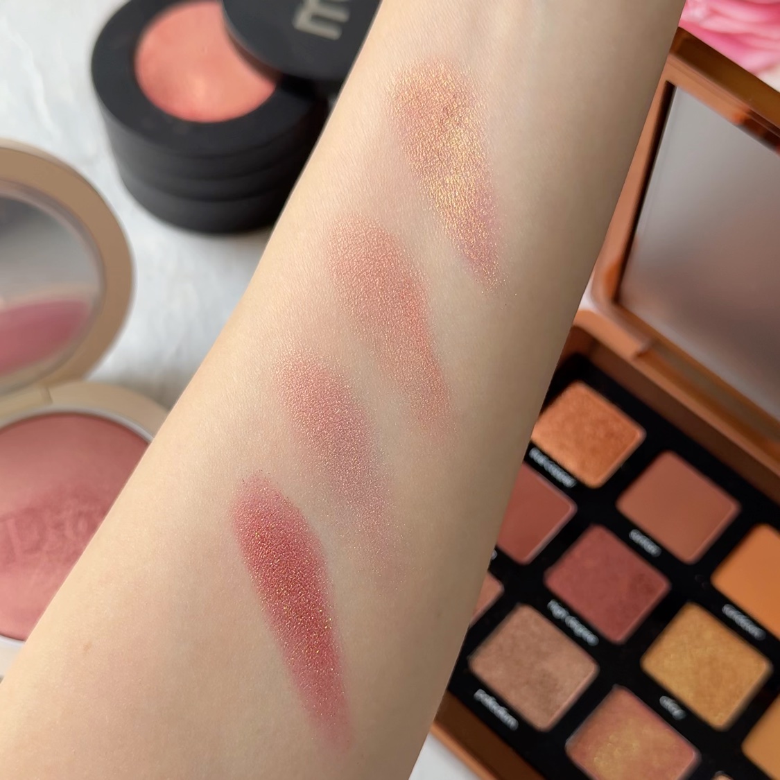 Mother Ship VII Divine Rose /PAT McGRATH LABS/アイシャドウパレットを使ったクチコミ（2枚目）