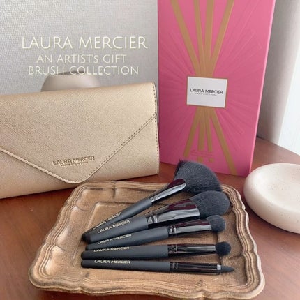 アン アーティスツ ギフト ブラシ コレクション /ローラ メルシエ/メイクアップキットの動画クチコミ1つ目