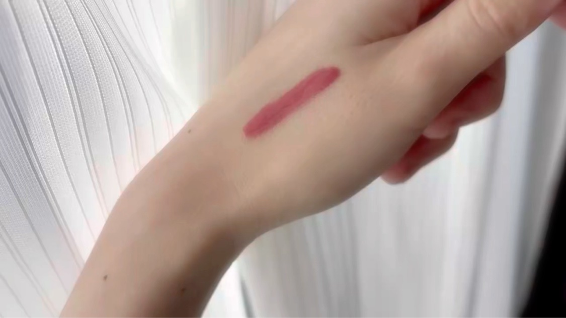 リップグロス/無印良品/リップグロスの動画クチコミ1つ目