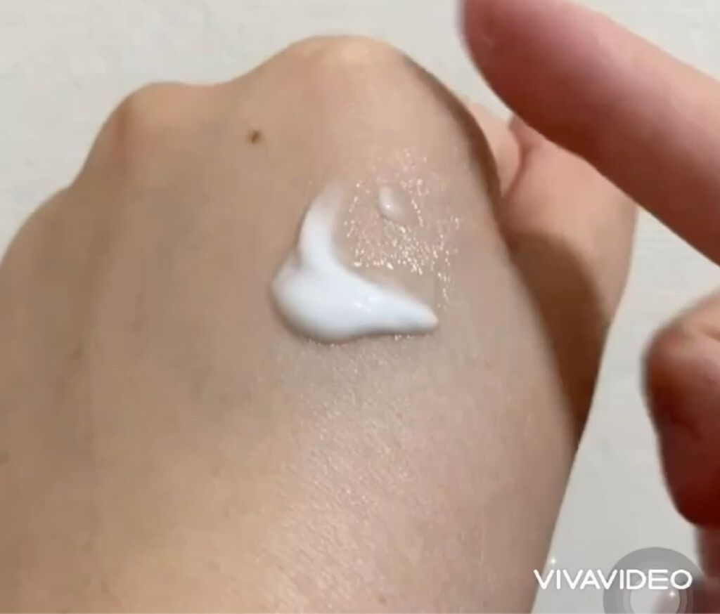 エクストラ リペア モイスチャー クリーム/BOBBI BROWN/フェイスクリームの動画クチコミ3つ目