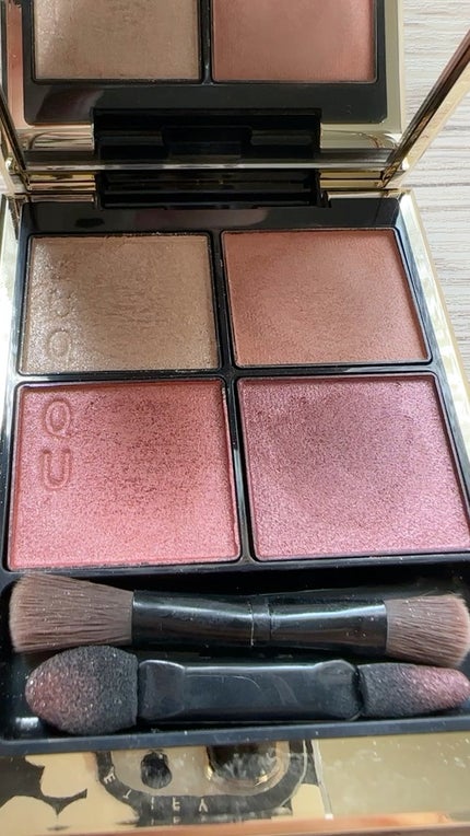 シグニチャー カラー アイズ/SUQQU/アイシャドウパレットの人気ショート動画