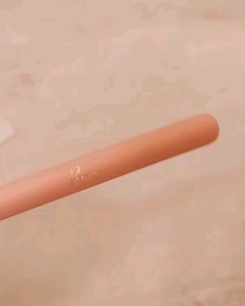 アイホールブラシ/Ririmew/メイクブラシの動画クチコミ2つ目