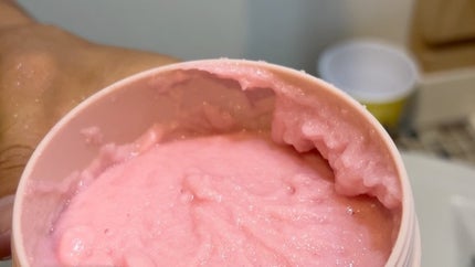 Q+Me スウィート ボム タラソ スクラブ/AGARISM/バスト・ヒップケアを使ったクチコミ(3枚目)