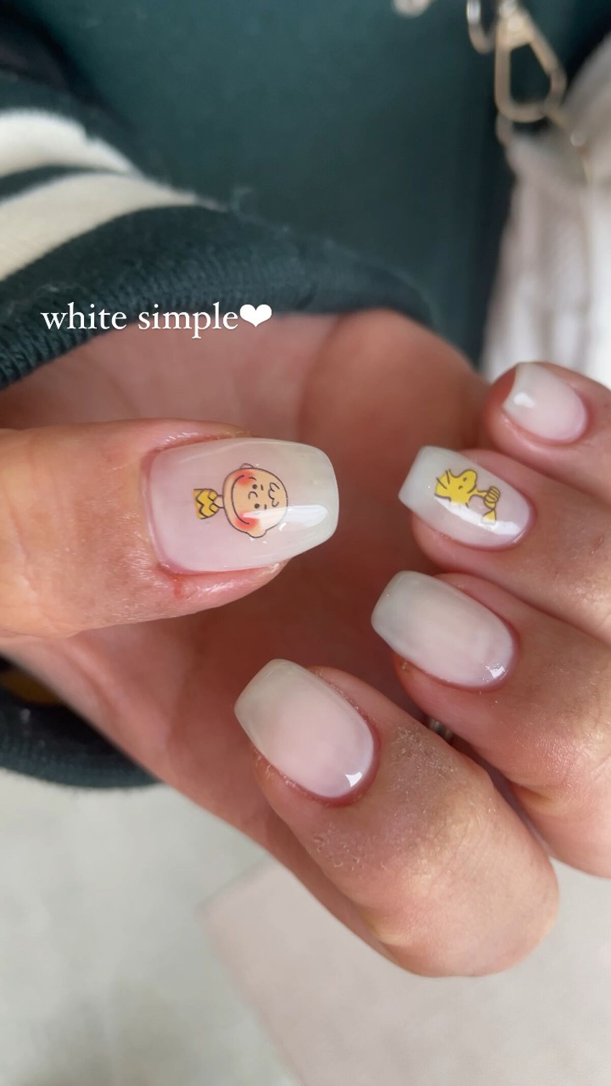 #ジェルネイル,#セルフネイル,#単色ネイル,#ホワイトネイル,#冬ネイルのネイルデザイン