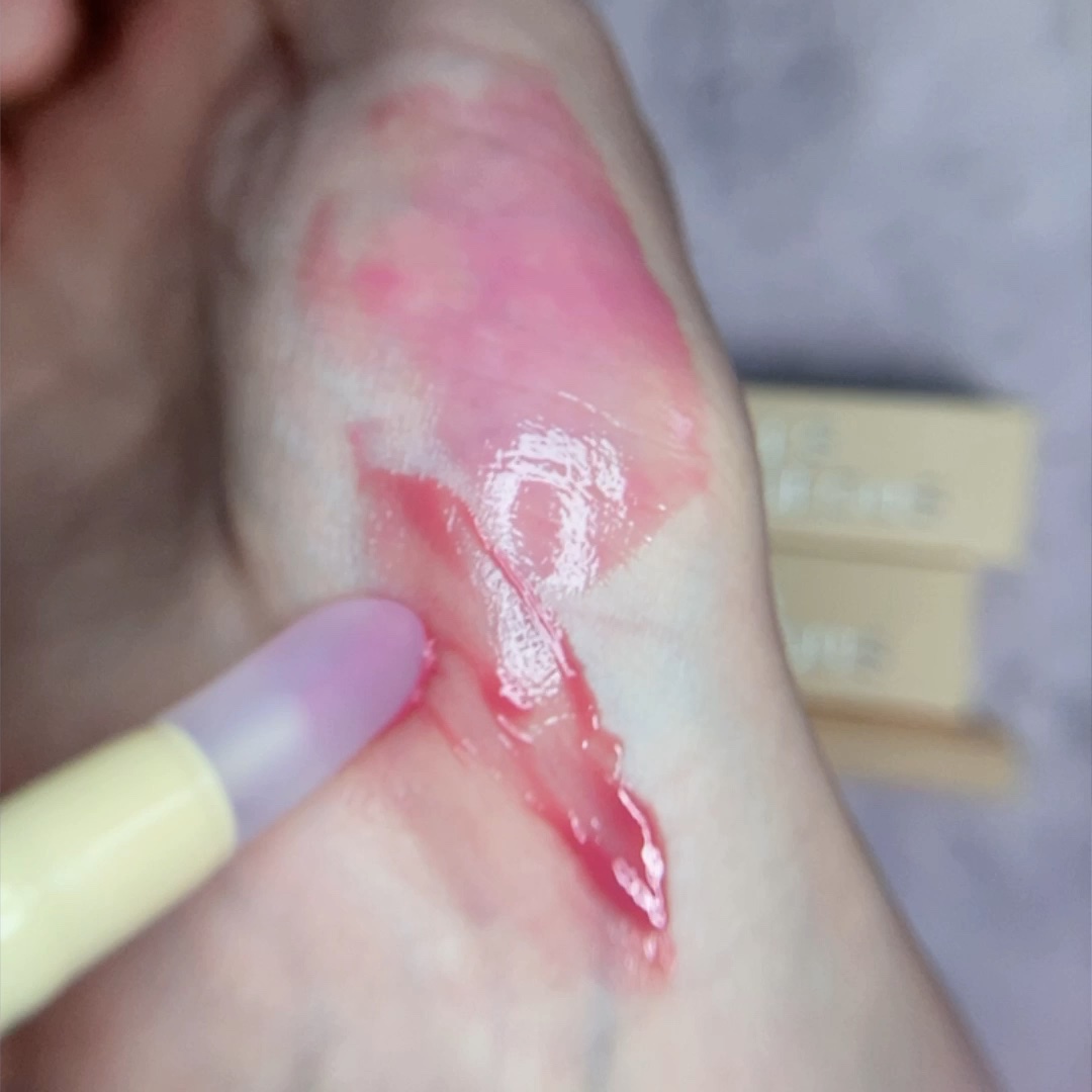 Tooq BEVERLY HILLS YOU LOOK GORGEOUSのクチコミ「𖤐´-

Tooq
BEVERLY HILLS YOU LOOK GORGEOUS
Used .....」（1枚目）