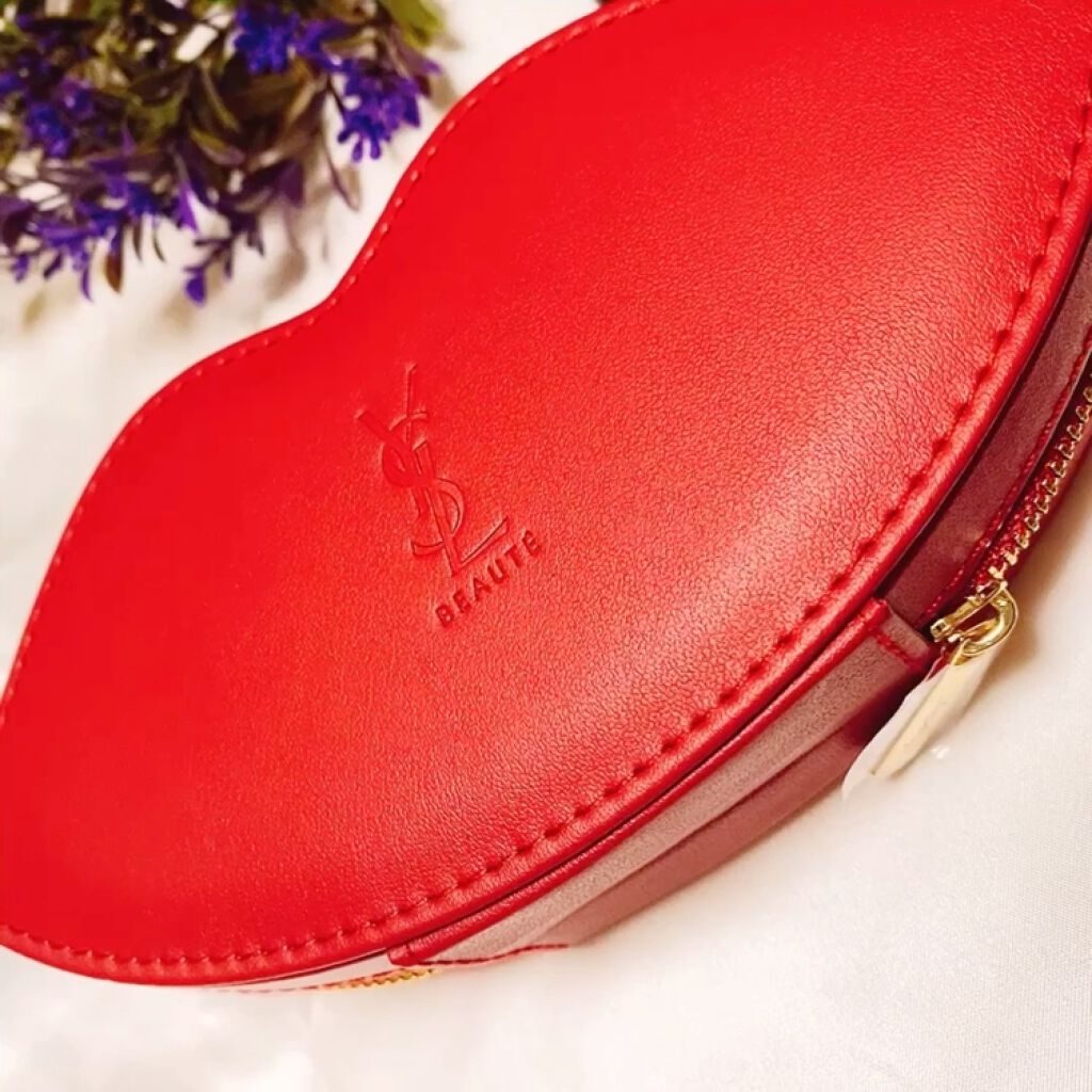 リップシェイプブラシホルダー/YVES SAINT LAURENT BEAUTE/メイクブラシの動画クチコミ1つ目