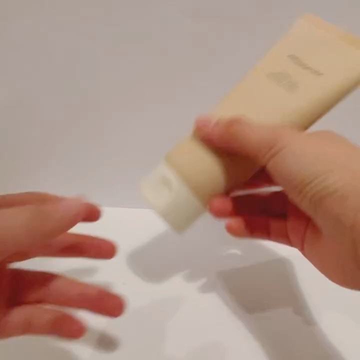 グロービタ フェイシャルスクラブ オレンジ＆ネロリ/AROMATICA/スクラブ・ゴマージュを使ったクチコミ（3枚目）