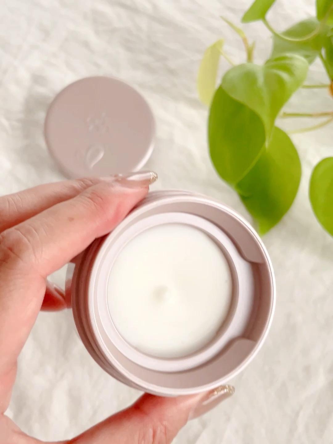 ８x４ デオドラントパテ【医薬部外品】/８ｘ４/デオドラント・制汗剤の人気ショート動画