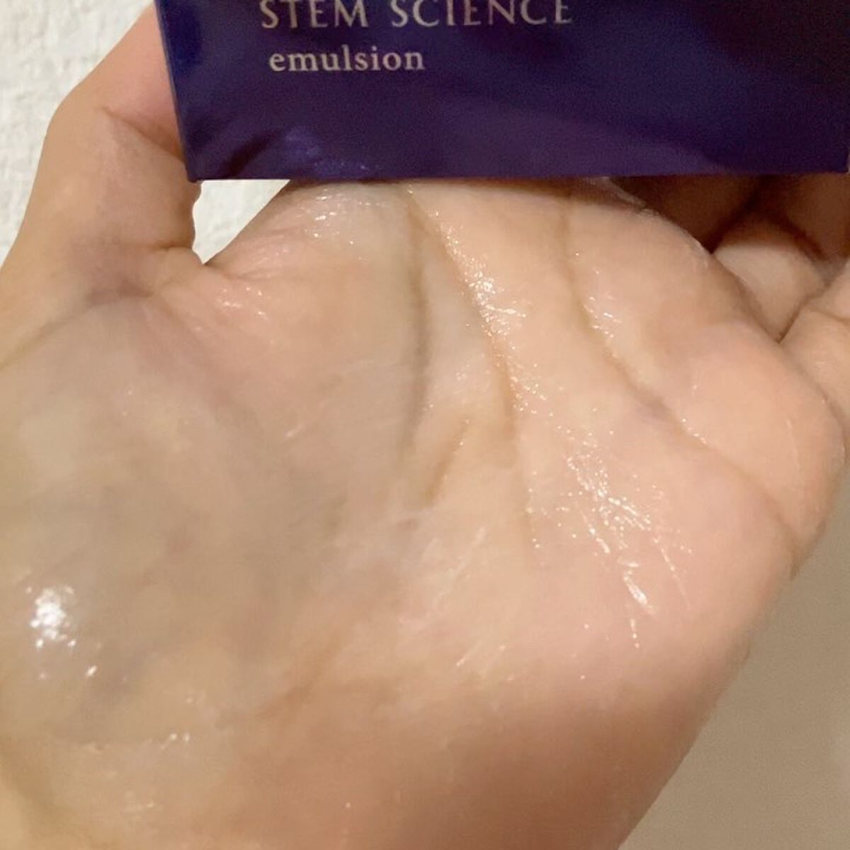 ステムサイエンスエマルジョン b/エピステーム/乳液の動画クチコミ5つ目