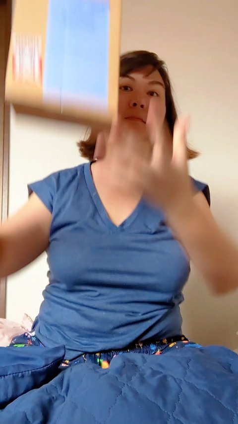 moremo ヘアシャンプー ミラクル2Xのクチコミ「
**特徴と効果:**
*Moremo Miracle 2x* シャンプーは、すべての髪質.....」（1枚目）