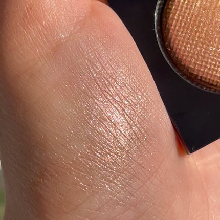 リュクス アイシャドウ マルチクロム/BOBBI BROWN/単色アイシャドウを使ったクチコミ(4枚目)