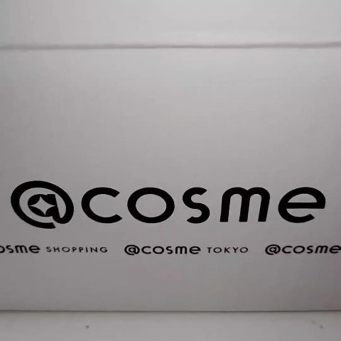 ＠コスメ購入品
12月25日まで　1500円以上購入 送料無料

✼••┈┈••✼••┈┈••✼••┈┈••✼•
LIPSで一目惚れして購入
◯　＃コスメテックスローランド　
＃スキンミルクローション
＃リルーチェスキンミルクローション
プ