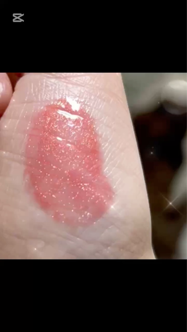 グラマラスリッププランパー/MilleFée/リッププランパーの動画クチコミ3つ目