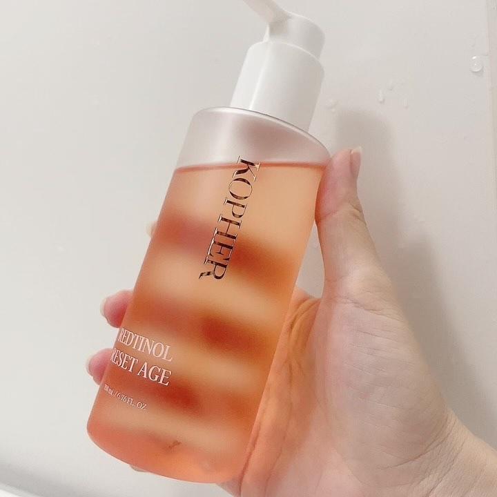 kopher (コフェル)
レッドチノール リセット エージ

ダブル洗顔ナシでしっかりメイクや脂性肌の皮脂汚れにも◎
毛穴ケアが叶うクレンジング❣️
サラサラだけど肌に広げると少し厚みのあるテクスチャです✨ 肌に負担が少なくてメイクにしっ