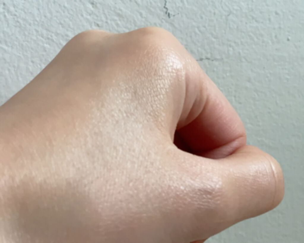 ミネラルUVグロウベース/エトヴォス/化粧下地を使ったクチコミ（3枚目）