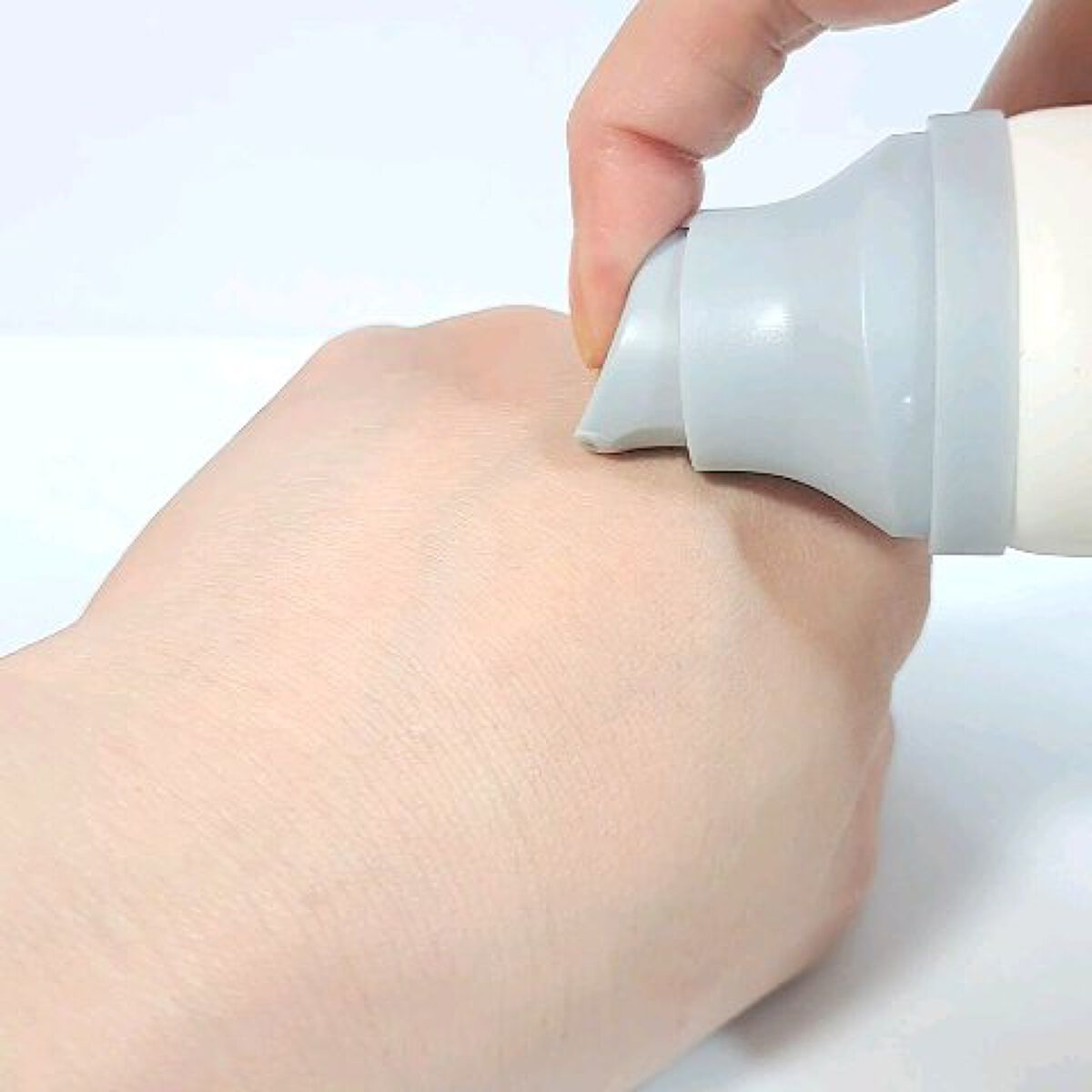 ヒアルーシカ ウォーターフィット サンセラム/SKIN1004/日焼け止めローションを使ったクチコミ（3枚目）