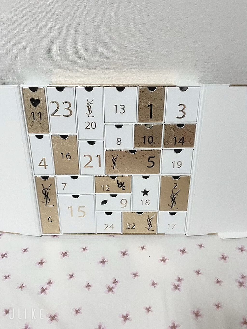 ノエル アドベント カレンダー /YVES SAINT LAURENT BEAUTE/メイクアップキットを使ったクチコミ（1枚目）