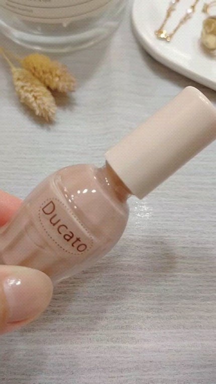 ナチュラルネイルカラーN/デュカート/マニキュアの人気ショート動画