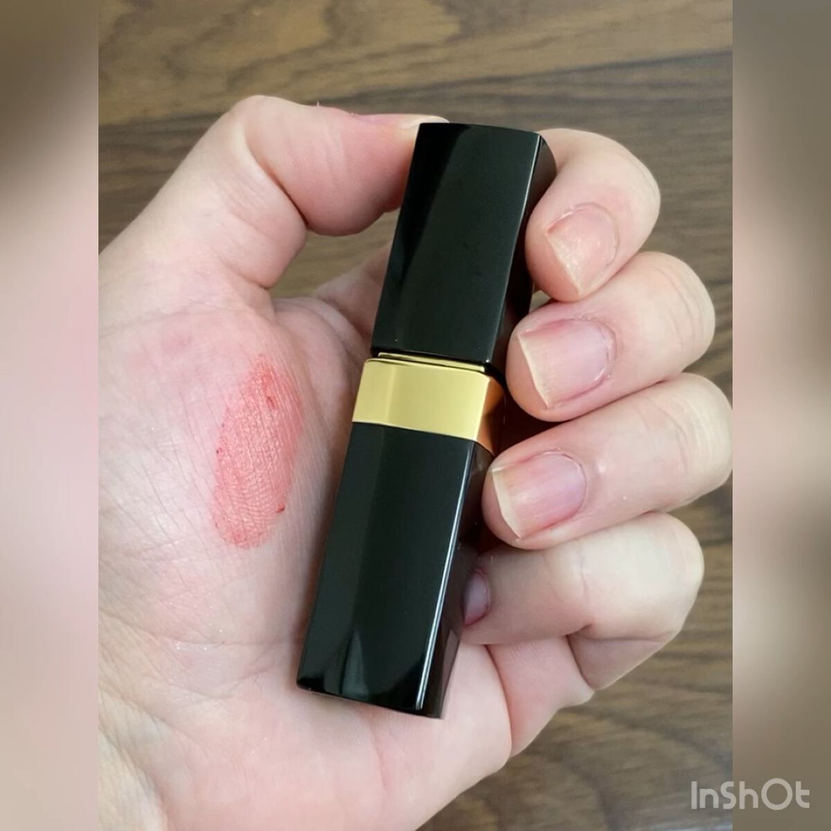 ルージュ ココ フラッシュ/CHANEL/口紅の人気ショート動画