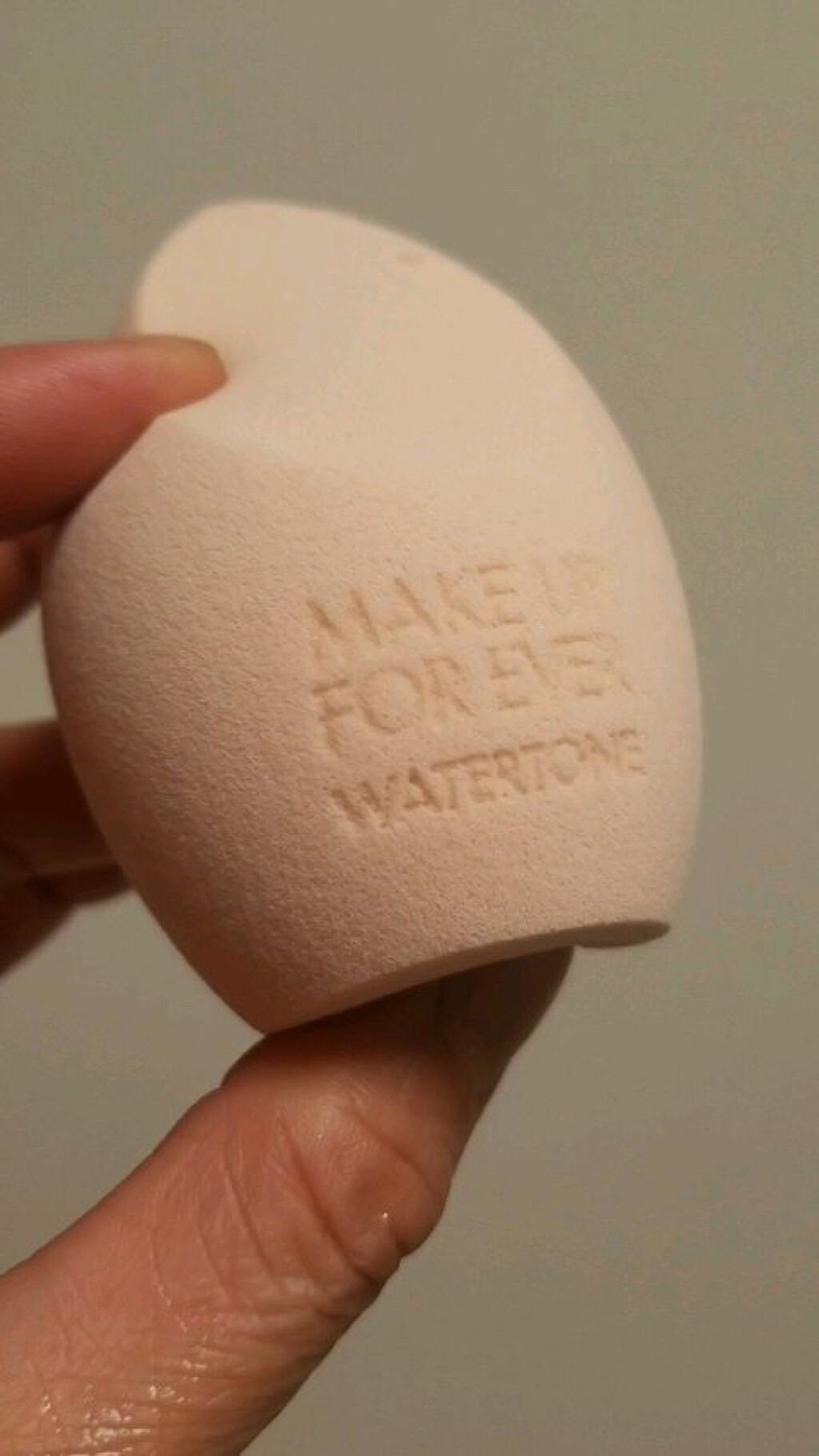 ウォータートーン/MAKE UP FOR EVER/リキッドファンデーションの動画クチコミ1つ目