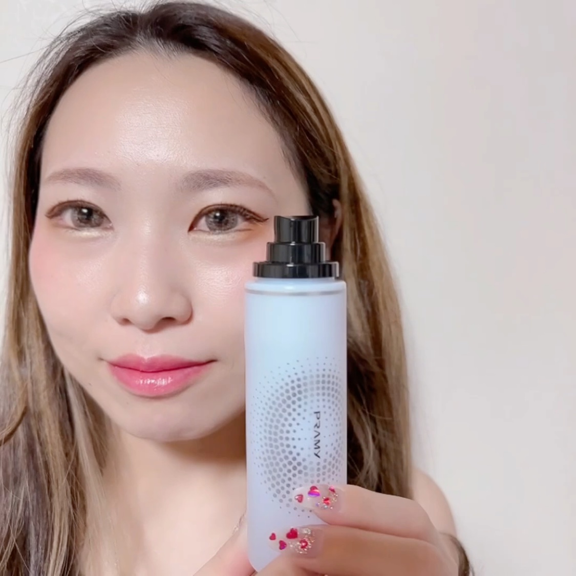 PRAMY メイクアップセッティングミスト モイストタイプ/PRAMY/フィックスミストの動画クチコミ3つ目