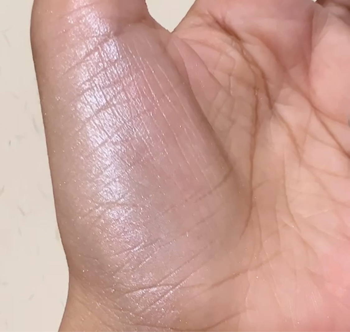 パールグロウニュアンサー/CEZANNE/パウダーハイライトを使ったクチコミ（3枚目）