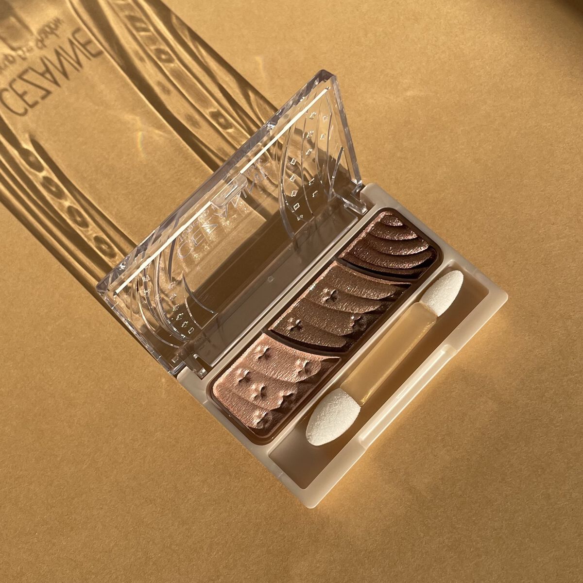 トーンアップアイシャドウ/CEZANNE/アイシャドウパレットを使ったクチコミ（1枚目）