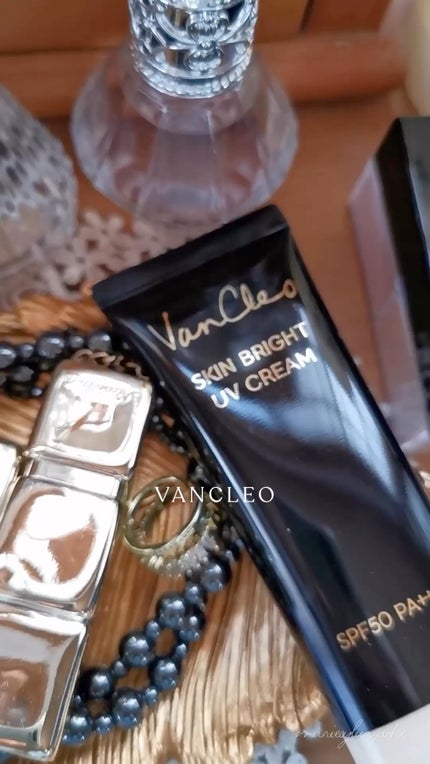 スキンブライトUVクリーム/VanCleo/日焼け止めクリームの人気ショート動画