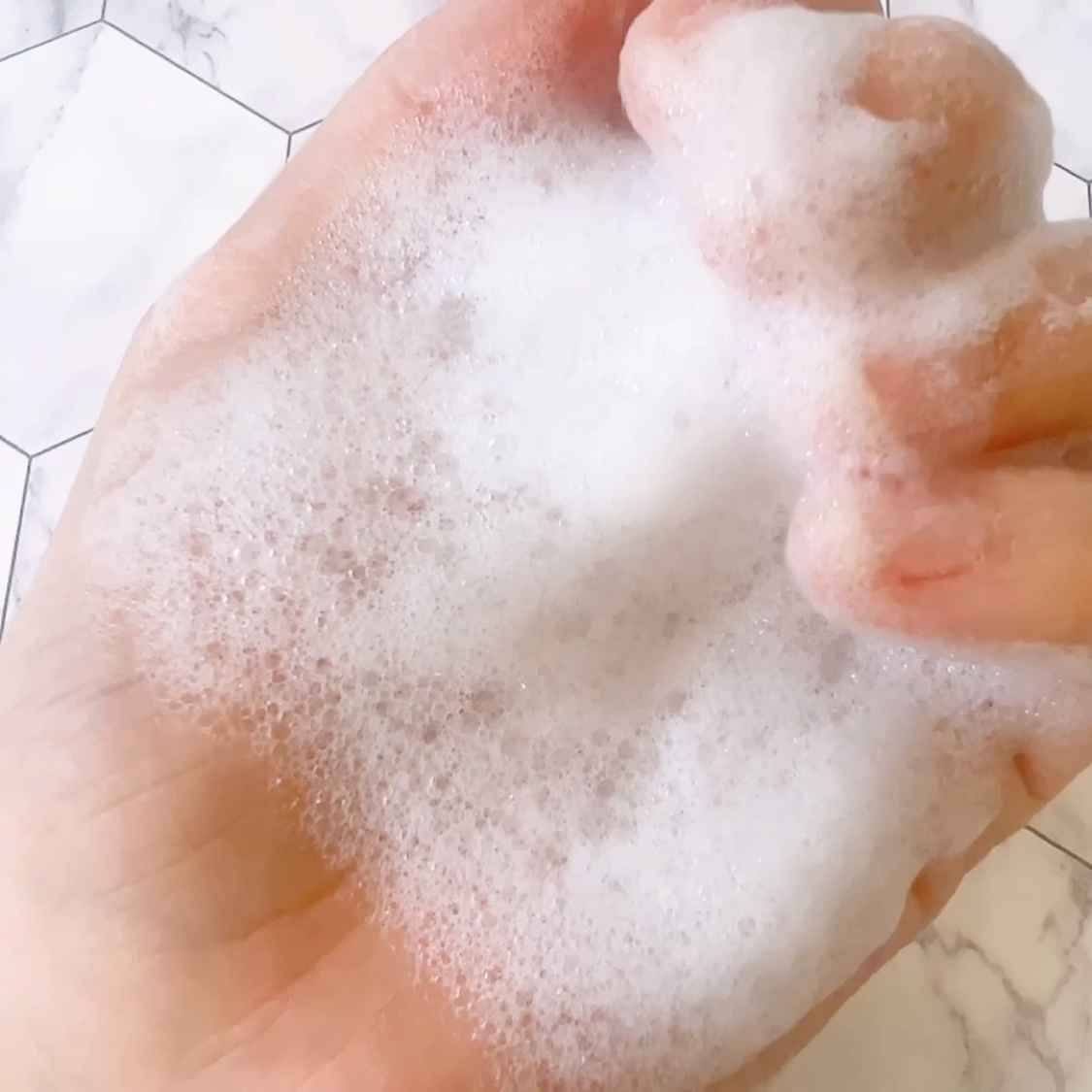 シャンプーバー/madoca/市販シャンプーの動画クチコミ3つ目