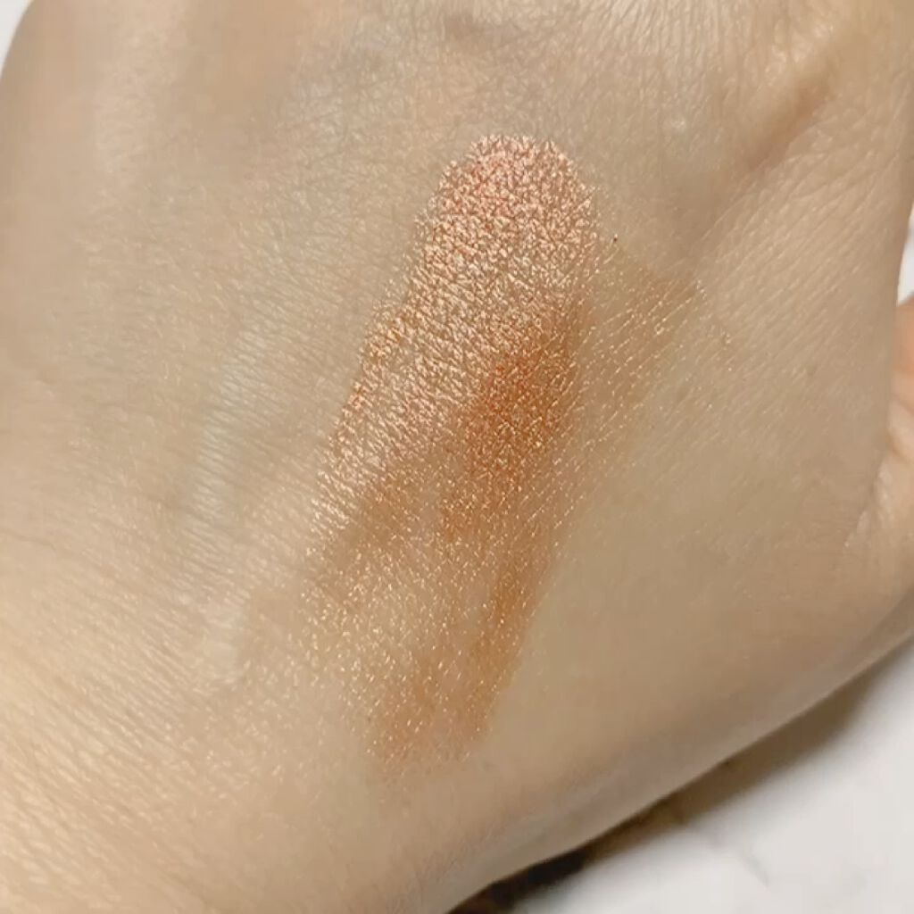 オーラ アクセントバーム/ハーロウ! バーム/ジェル・クリームアイシャドウの動画クチコミ2つ目