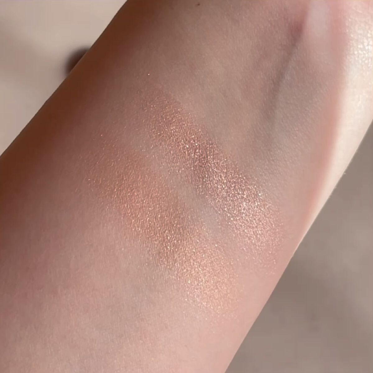 シャドーカスタマイズ (フローティング)/MAJOLICA MAJORCA/単色アイシャドウを使ったクチコミ（3枚目）