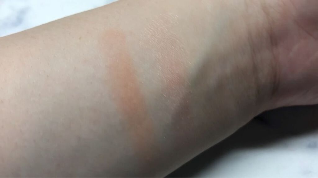 アピュー ジューシーパン ジェリーチーク/A’pieu/ジェル・クリームチークの動画クチコミ3つ目