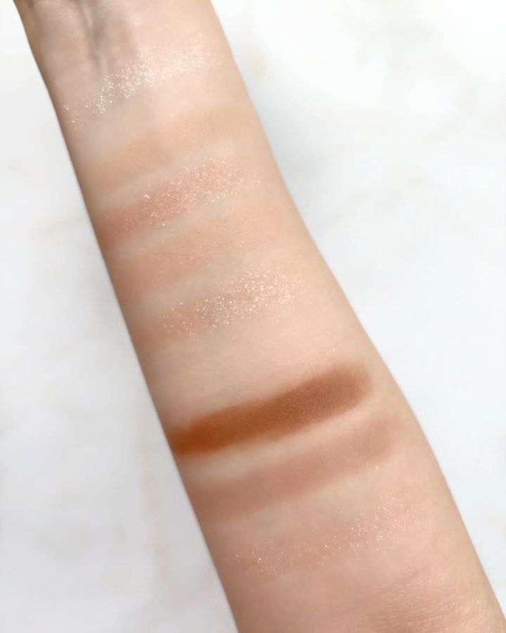 エトワルローズ 9色アイシャドウ/Étoile Rose/アイシャドウパレットの動画クチコミ5つ目