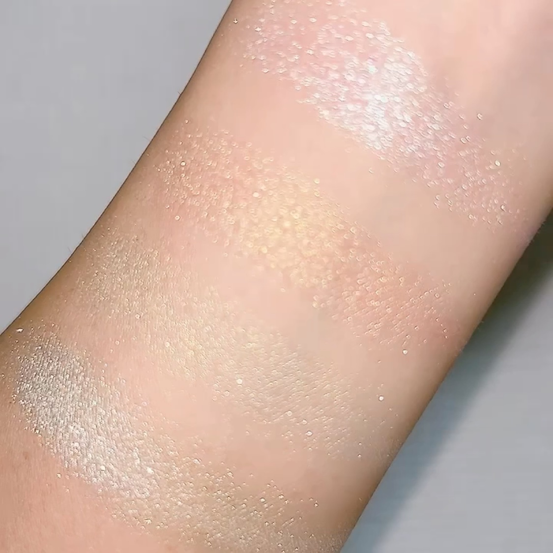 マルチカラーバリエーション パール/チャコット・コスメティクス/単色アイシャドウの動画クチコミ5つ目