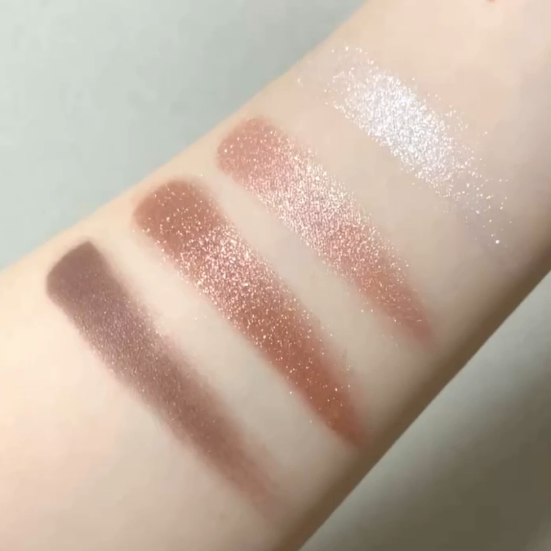 シグニチャー カラー アイズ/SUQQU/アイシャドウパレットを使ったクチコミ（3枚目）