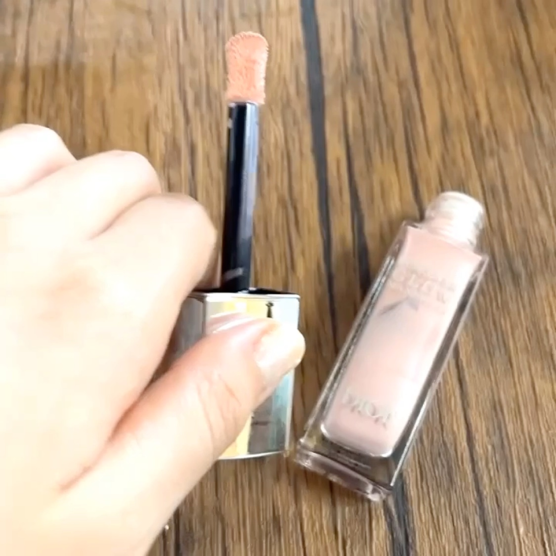 ディオールスキン フォーエヴァー グロウ マキシマイザー/Dior/ハイライトを使ったクチコミ（3枚目）