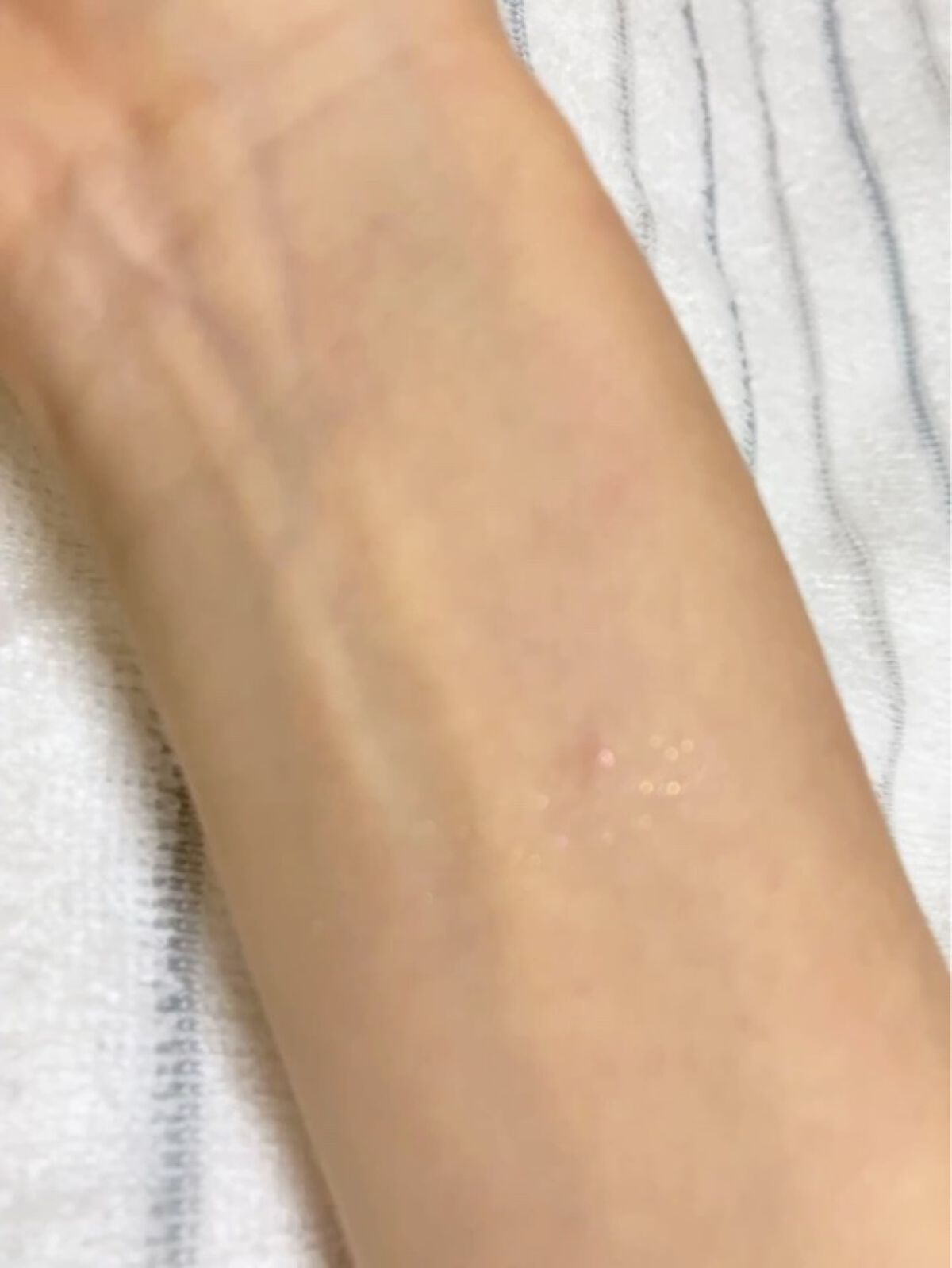 SHシャドウ/skin holic/単色アイシャドウの動画クチコミ5つ目