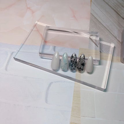 ジェルネイル(ライト対応)/セリア/ジェルネイルの人気ショート動画