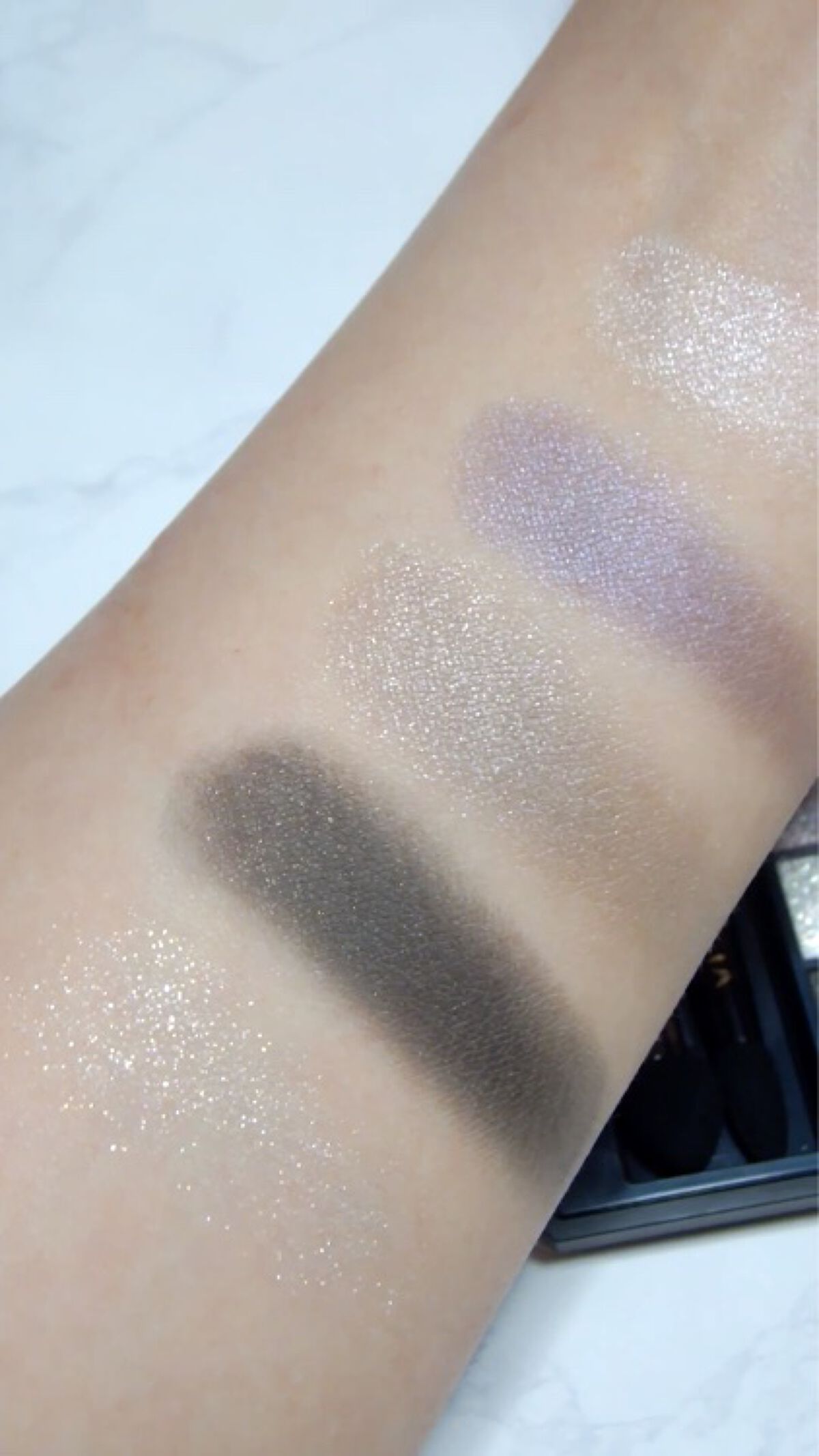 エクシア アイカラー カンテット 01 ソフィスティケイト / ALBION