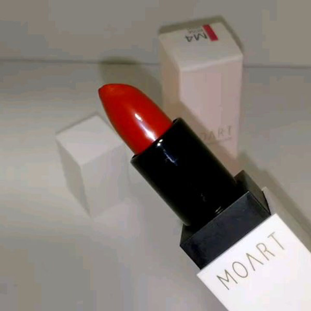 マタンウェアリップスティック/MOART/口紅の動画クチコミ1つ目