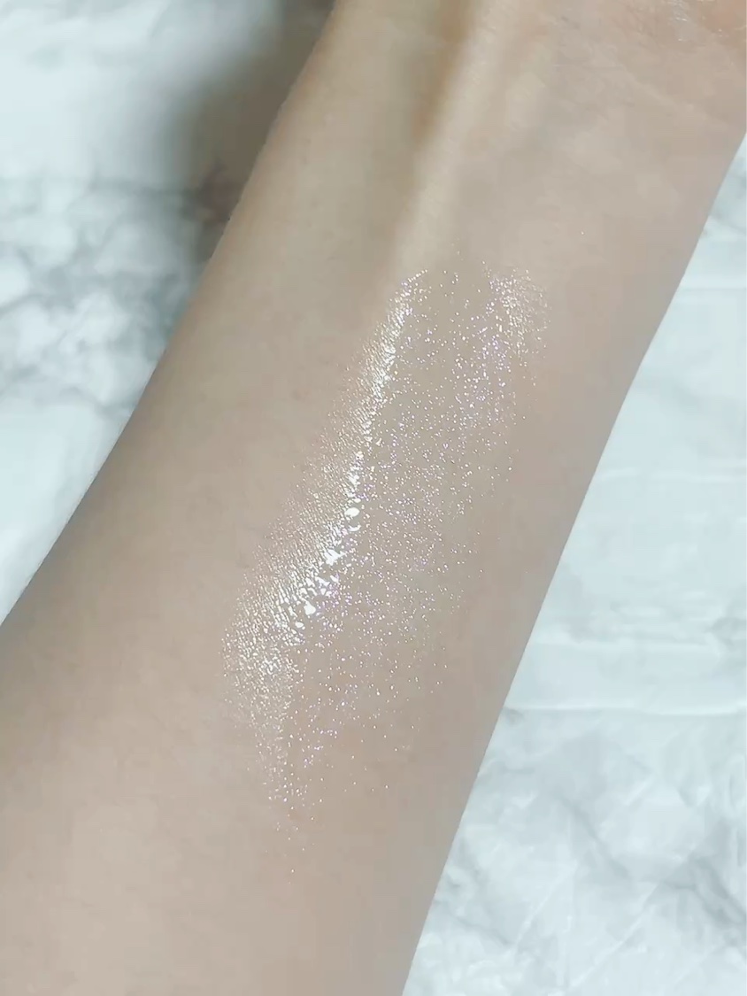 トゥインクルジュエリープランパー/キャンメイク/リップグロスを使ったクチコミ（3枚目）