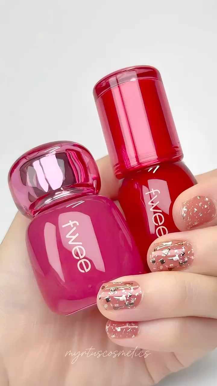 フィー 3Dボリューミンググロス/fwee/リップグロスを使ったクチコミ（1枚目）