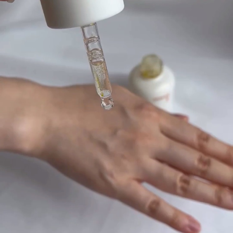 ビタC　グリーンティーエンザイム　ブライト　セラム/innisfree/美容液を使ったクチコミ（3枚目）